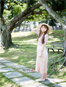 《少年李白花月离》