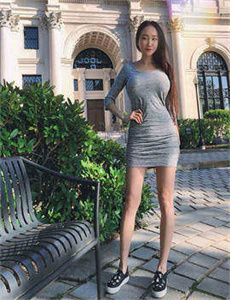 《妈妈离婚了我们天天做》