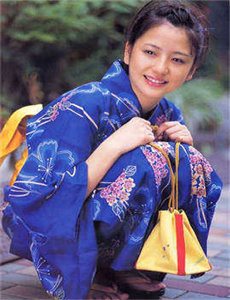 《美丽》