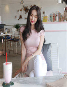 《美女在线看免费视频网站》